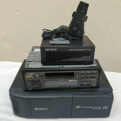 AUTORADIO SONY VINTAGE XR-C450 CON FRONTALINO ESTRAIBILE RADIO CASSETTE 10 CD MD - Immagine 1 di 4