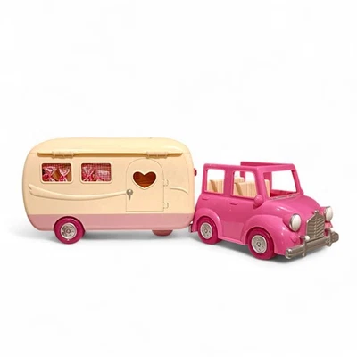 Lil Woodzeez Happy Camper Playset With Jeep Caravan Calico Critters Pink Beige - Image 1 of 4