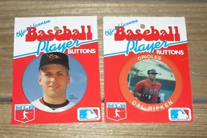 Dos prendedores Cal Ripken Jr (2) - 1990 1992 - Iron Man - PM10 - Imagen 1 de 2