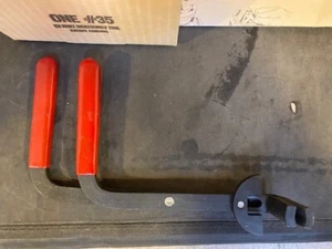 CV Joint Disassembly Tool - ONE #35 - Picture 1 of 5