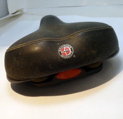 Широкое сиденье с пружинами для велосипеда Schwinn Comfort Cruiser 47 от оригинального производителя - Изображение 1 из 4