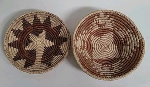 2 VTG HANDCRAFTED WOVEN COIL STRAW BASKET/BOWL NEUTRAL COLOR 7-1/2" APPROXIMATE - Picture 1 of 6