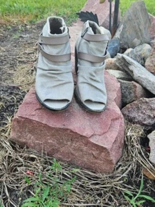 Blowfish B138 1704 Ankle Booties women's Canvas Saddle Rock Size 7 Leather Strap - Picture 1 of 5