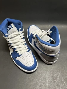 NIKE AIR JORDAN 1 RETRO HIG OG “TRUE BLUE” [DZ5485 410] CEMENT GREY NO LID SZ 9 - Picture 1 of 8