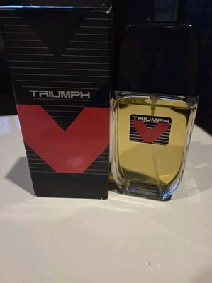 雅芳凯旋天然古龙水喷雾 — 第 1/4 张图片