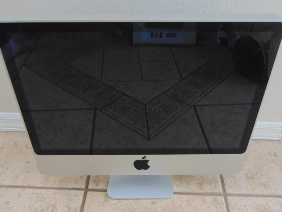 Imac 27" A1225 6GB DDR2 2TB Hard Drive Intel Core 2 Duo 2.8GHz - Image 1 of 4