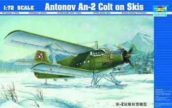 Trumpeter 01607 ANTONOV AN-2M COLT ON SKIS 1:72 Kit di modellismo - Immagine 1 di 4