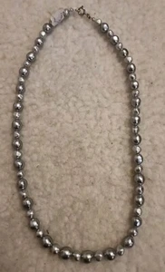 Beautiful 1960s Faux Baroque Pearl Necklace 18 Inch Light Gray / Silver Color - Picture 1 of 10