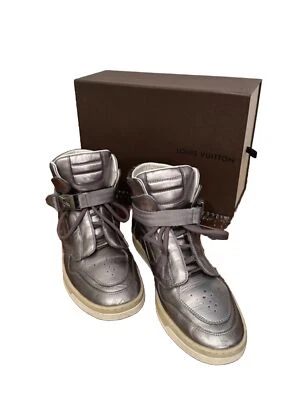 SNEAKERS DONNA ORIGINALI LOUIS VUITTON PELLE ARGENTO N’38 - DATA CODE : GO0153 - Immagine 1 di 4