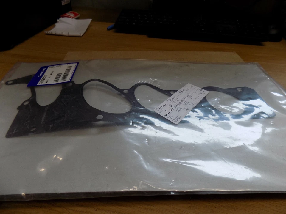 Junta colector de entrada original Volvo XC90 4.4 V8 para mano derecha 30720327 Foto 1 de 1