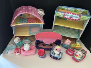 LOTE Squishmallows Squishville Rock Roller Disco, Mall, Fifi’s Cottage - Imagen 1 de 24
