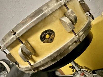 Caja Leedy and Ludwig New Era 14x4,5" Foto 1 de 4