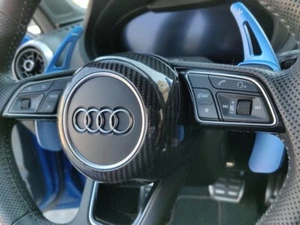 Cubierta central del volante de fibra de carbono Fit Audi A3 A4 A5 TT TTS TTRS R8 17-20 - Imagen 1 de 8