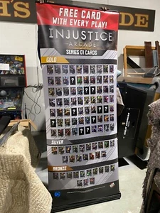 Señalización Arcade Serie Injustice #1 con soporte - Imagen 1 de 5
