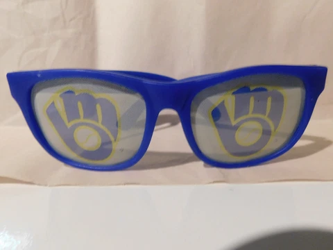 MILWAUKEE BREWERS SUNGLASSES Cover