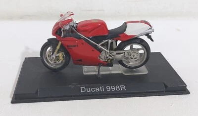 76351 Italeri 1/22 - Ducati 998R - 2002 - Immagine 1 di 4