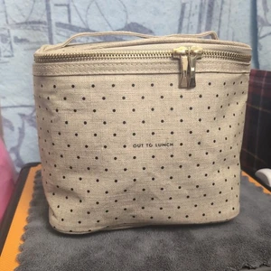 Kate Spade New York “Out To Lunch” Polka Dot Lunch Box - Picture 1 of 10