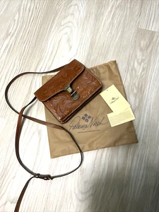 NUEVO CON ETIQUETAS ~ Bolso Bandolera Patricia Nash Florence Lanza Cuero Tooled Cartera + Bolso para el Polvo - Imagen 1 de 12