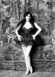 Ziegfeld Follies - Flapper Girl - 8 x 10 PUBLICITY PHOTO Vintage 1920s glamour - Picture 1 of 1