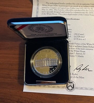 1992 The White House 200th Anniversary Uncirculated Commemorative Silver Coin - Image 1 of 4