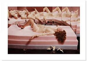 Guy Bourdin, ""Materasso"", stampa fine art, varie taglie - Foto 1 di 2