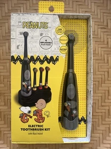 PEANUTS Snoopy Charlie Brown Woodstock Electric Toothbrush Kit w/Base Stand - Picture 1 of 2