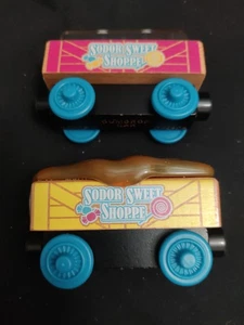 Thomas And Friends Wooden Railway Sodor Sweet Shop Caramel & Gumdrop Cars - Imagen 1 de 5