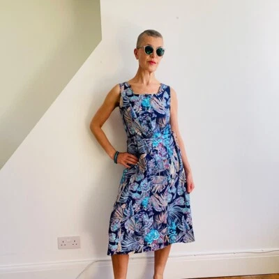 True Vintage 1980s French Summer Dress Size 12 / Hawaiian Pattern / Dead Stock - Image 1 of 4