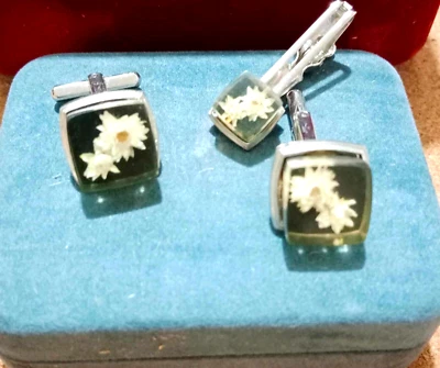 VTG Crystal Enamel Men Clip-Tie Cuff links White Flower Design Set Medium size - Image 1 of 4