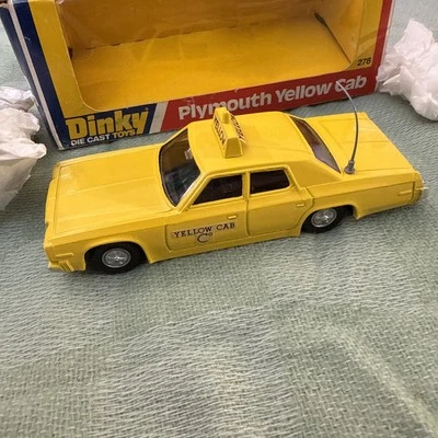 Dinky #278 Plymouth Fury taxi amarillo cabina coche con caja original Foto 1 de 4