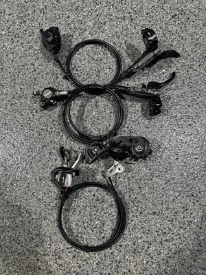 Shimano Deore XT BL-M785-B / BR-M875 Hydraulic Disc Brake Set Front & Rear - Image 1 of 4