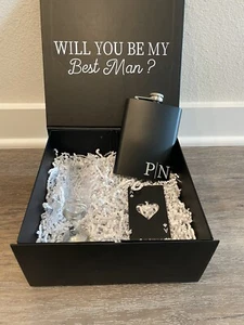 Custom And Personalized Groomsmen/best Man Gift Box - Picture 1 of 5