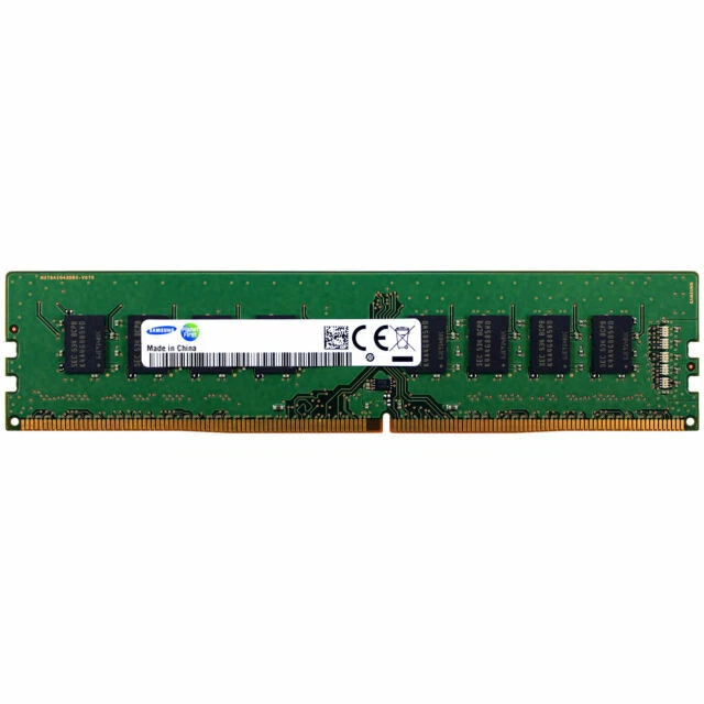 Samsung M378A1K43CB2-CRC 8GB DDR4 UDIMM Module