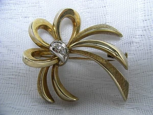 BROSCHE AUS GOLD 585-ER MIT DREI DIAMANTEN - Picture 1 of 3