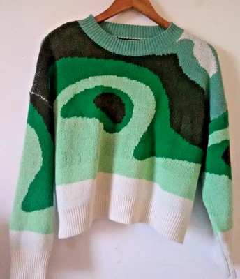 FUNKY RETRO TRIPPY GREEN SHORT JUMPER SIZE: SMALL UK 10 - Image 1 of 4