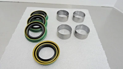 (4) Muncie 4 Speed Transmission Tail Shaft Seal & Bushing 3978764 Large Output - Image 1 of 4