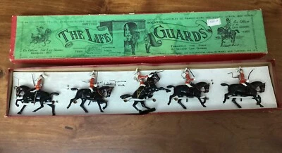 BRITAINS The Life Guards - In Original Box  - Toy British Soldiers - 5 Pieces - image 1 of 4