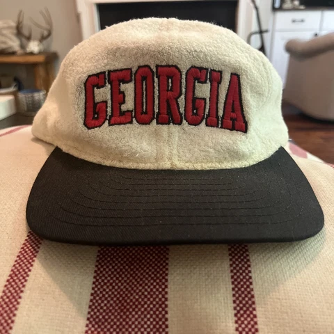 Vintage UGA Towel Terry SnapBack Hat Georgia Bulldogs Athens Tailgate Frat USA Cover