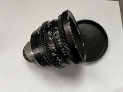 Lente de montaje en bayoneta Carl Zeiss Distagon f1.2 25 mm T* Foto 1 de 4