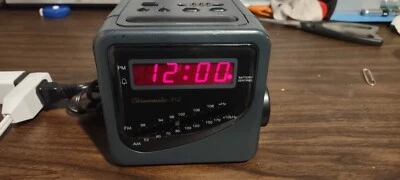 Vintage Chronomatic 312  Realistic Radio Shack AM/FM Portable Radio Alarm Clock - Image 1 of 4