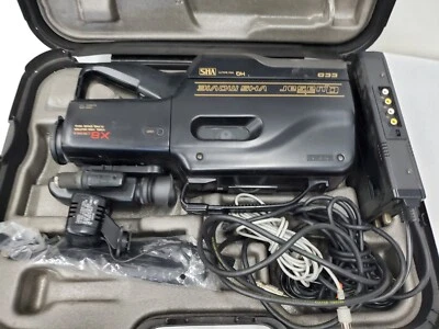 Vintage Rare Quasar VM33 VHS Camcorder Camera X8 CCD HQ VHS With Case And Light - Image 1 of 4