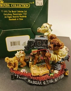 Figura Boyds Bears 1999 FLASH MCBEAR Y LA FOTOGRAFÍA SENTADA - Imagen 1 de 2