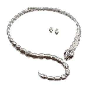 Damen silberfarbene Metallhalskette + Ohrringe - Bild 1 von 24