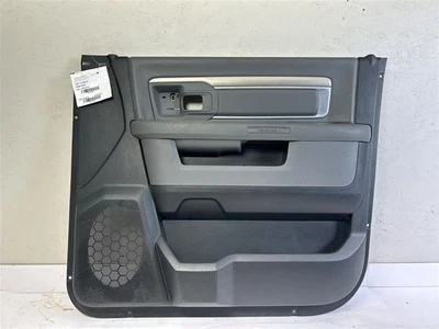 2013-2020 Dodge Ram 1500 пассажирская передняя дверная панель SLT серая/черная от оригинального производителя - Изображение 1 из 4