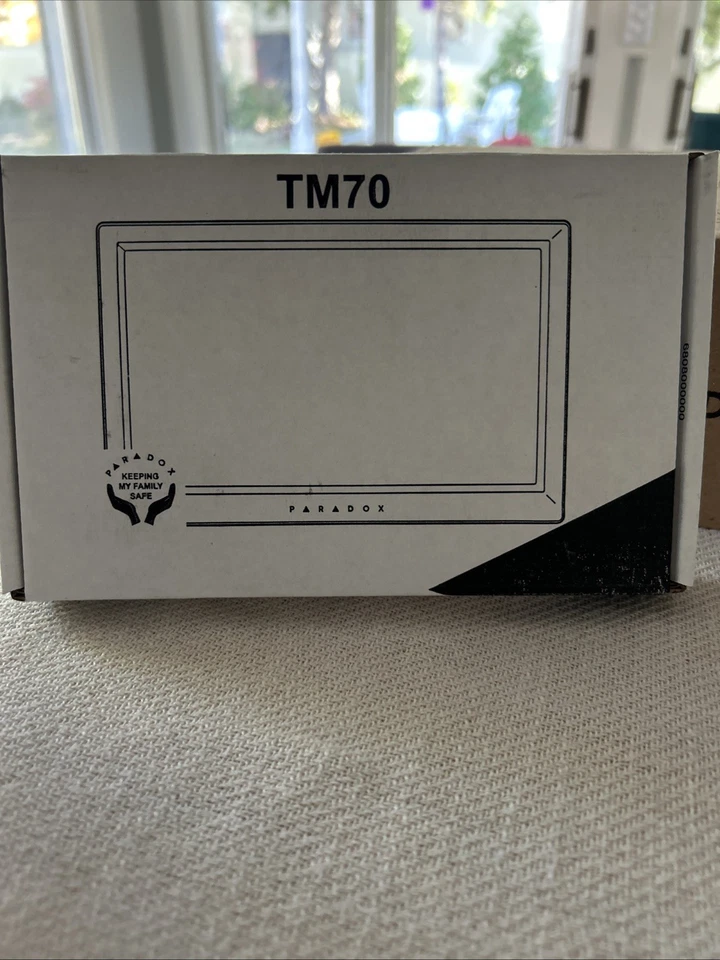 Paradox TM70 Touch Intuitive Touchscreen Keypad - White. New In Box - Image 1 of 3