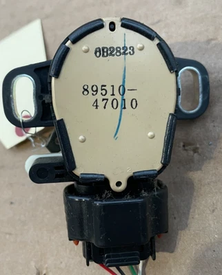 Sensor de posición de carrera del pedal de freno Toyota Prius Highlander 2006-2013 89510-47010 Foto 1 de 3