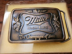 WJ03142 Fibbia cintura vintage anni 70 MILLER HIGH LIFE Lo Champagne delle Birre NUOVA! - Foto 1 di 2