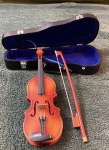 Miniatur American Girl Violine Samt gefüttert Koffer & Bogen 7,5" siehe Fotos - Bild 1 von 12