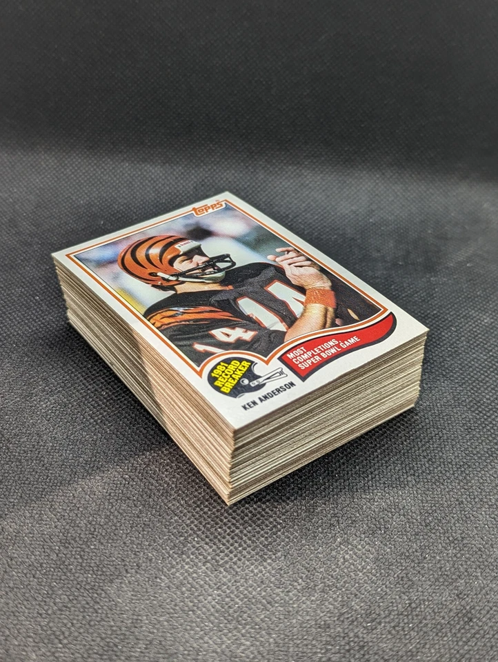 1982 Topps NFL Football Cards Complete Your Set You Pick QTY DISCOUNT - Image 1 of 1