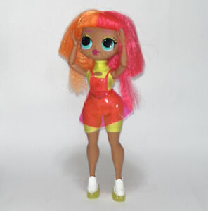 LOL OMG Neonlicious 9" Fashion Doll MGA Gree Eyes With Shoes Clothes